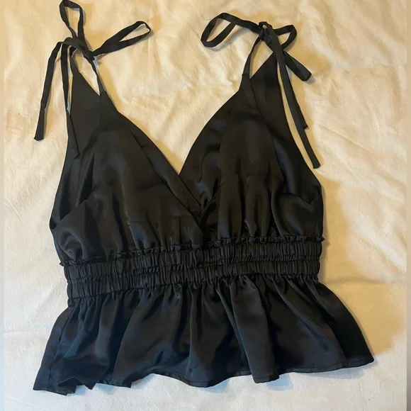 NWT Women’s crop tank top - Picture 3 of 7